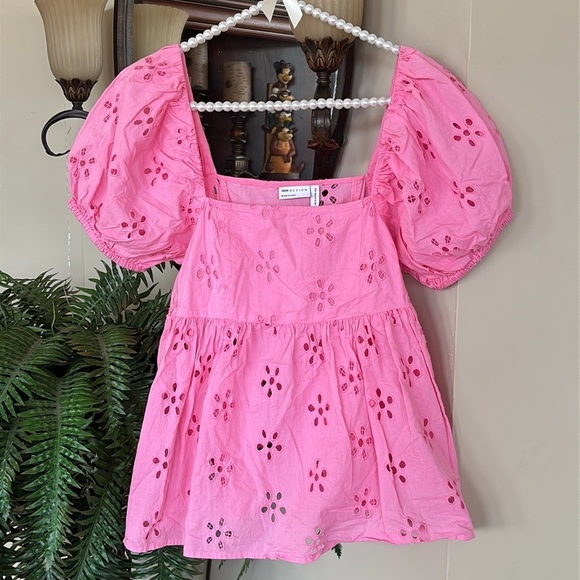 ASOS Bubblegum Pink Eyelet Puff Sleeve Top Ruffle Barbiecore 100% Cotton - Picture 14 of 14